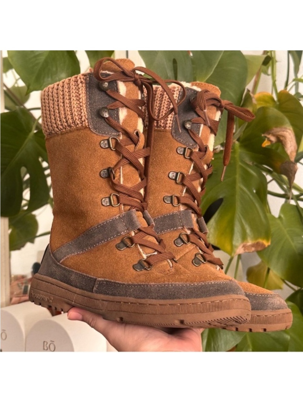 Bearpaw Women's Brown Suede Lace-Up Winter Boots size 7